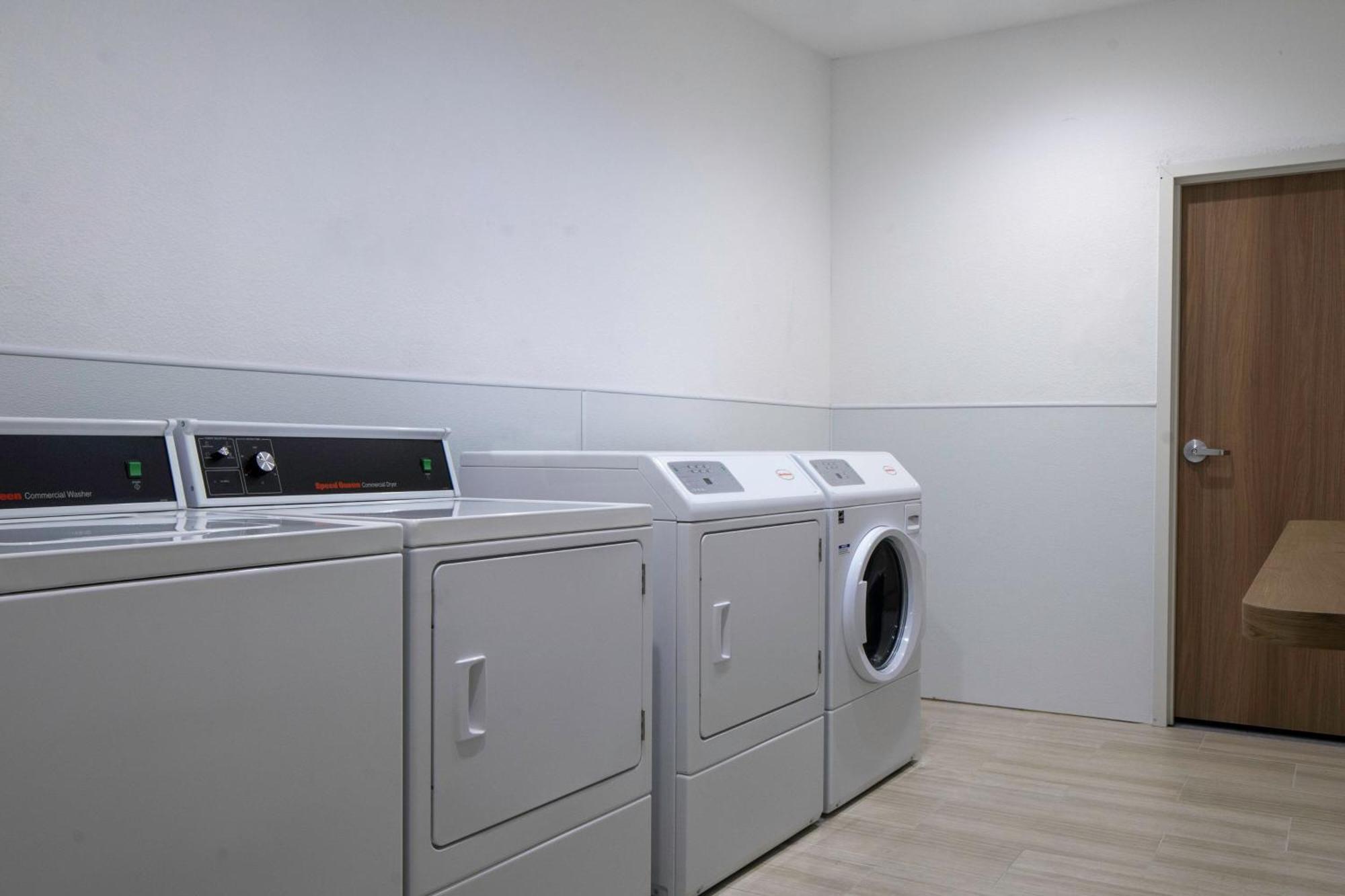 Fairfield Inn & Suites By Marriott Corinth South Denton Area Esterno foto
