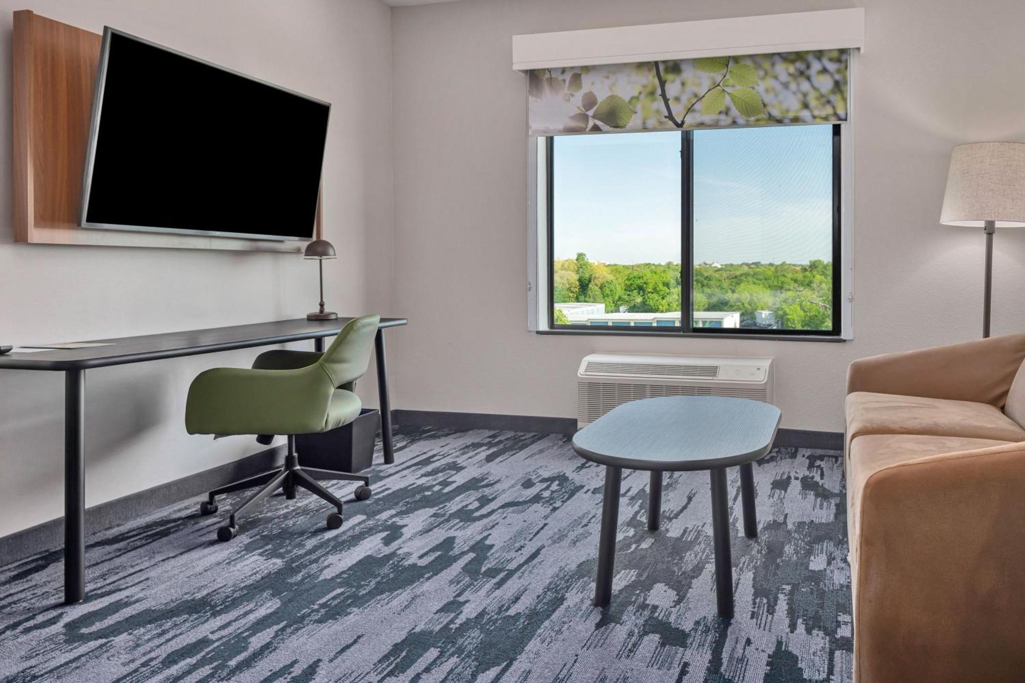 Fairfield Inn & Suites By Marriott Corinth South Denton Area Esterno foto